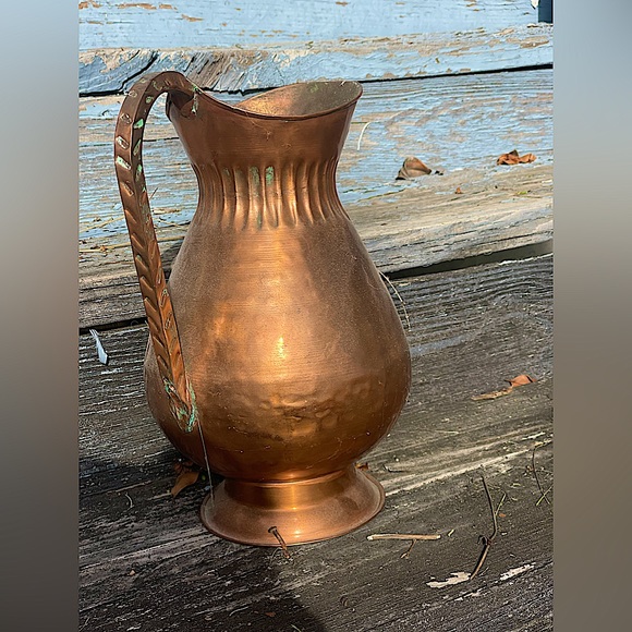 Vintage Copper Water Pitcher Hand Hammered - Picture 6 of 7